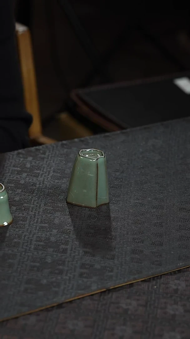 瓷孙***g汤忠仁 奎变 岩茶杯