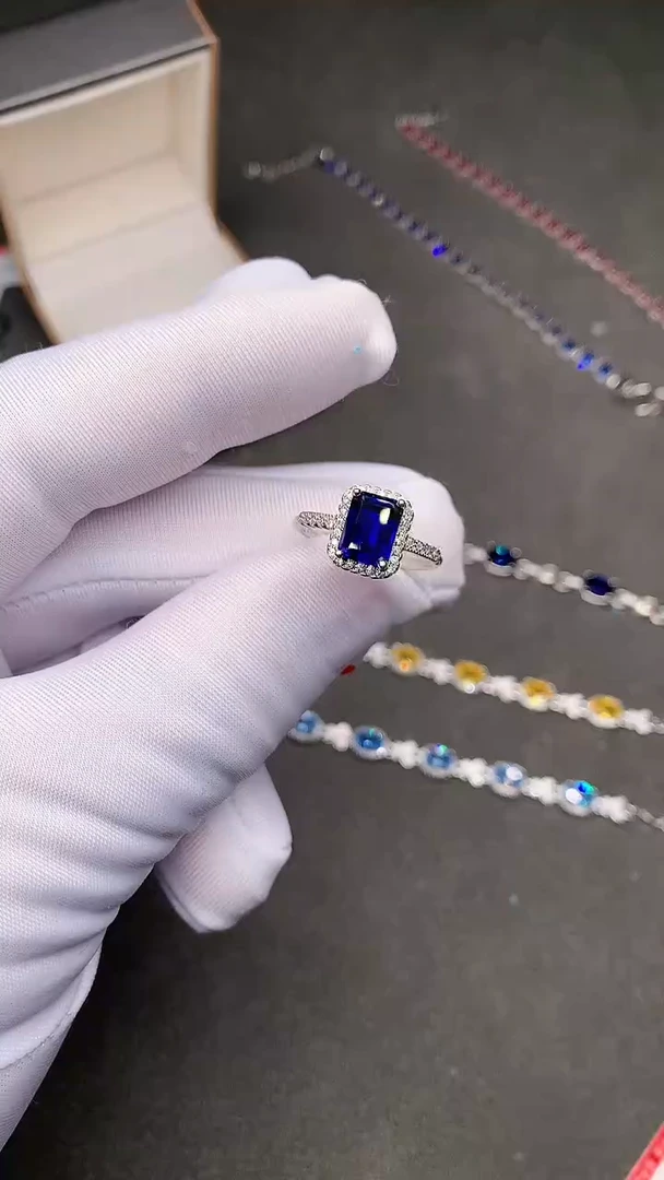 【闪购商品】蓝宝石戒指银S925镶嵌.........