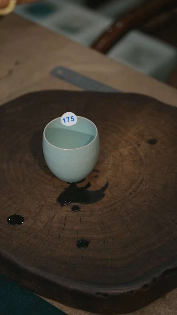 175-1龙蛋杯支钉手签-冰花鱼鳞片（微瑕）眉