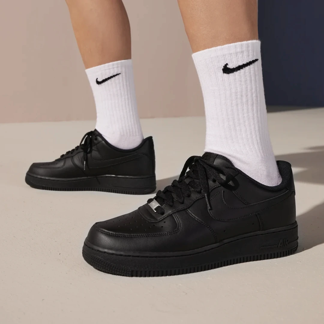NIKE/耐克AF 1 '07 男子「黑武士」空军一号运动鞋板鞋CW2288001