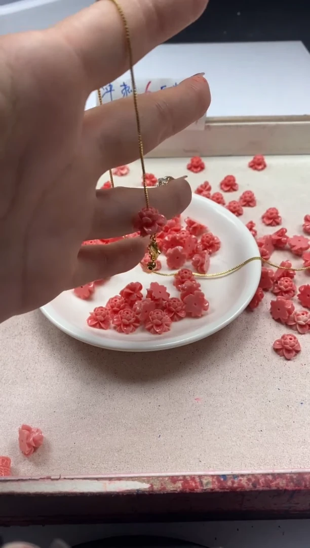 【闪购商品】拼合珍珠（马贝珠）颈饰未镶嵌x457女*王贝莲花台*6个