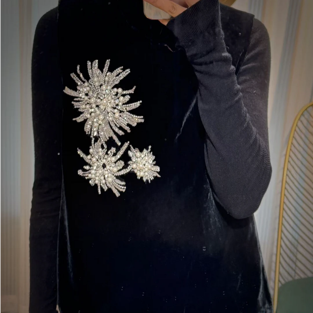 谢美丽-精选珠绣黑色马夹