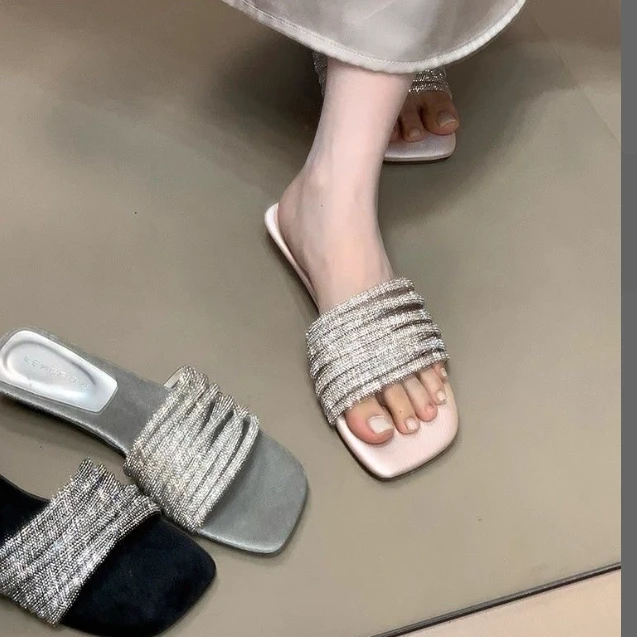 仙女2025时尚一字拖鞋女夏季外穿懒人水钻带低跟露趾凉拖高级感潮