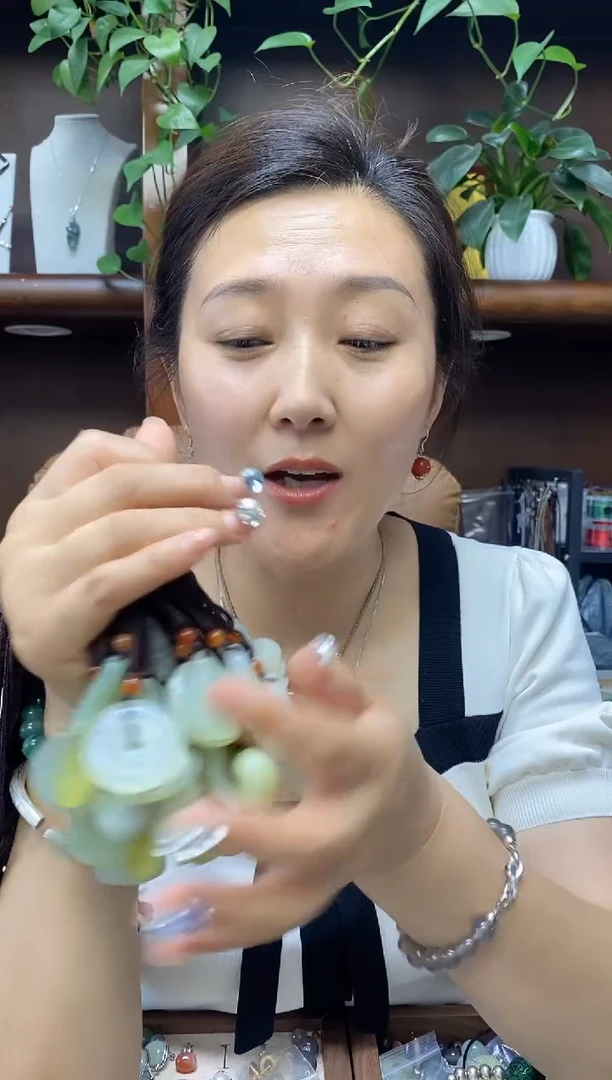 岫玉未镶嵌吊坠多样性发货其中发一