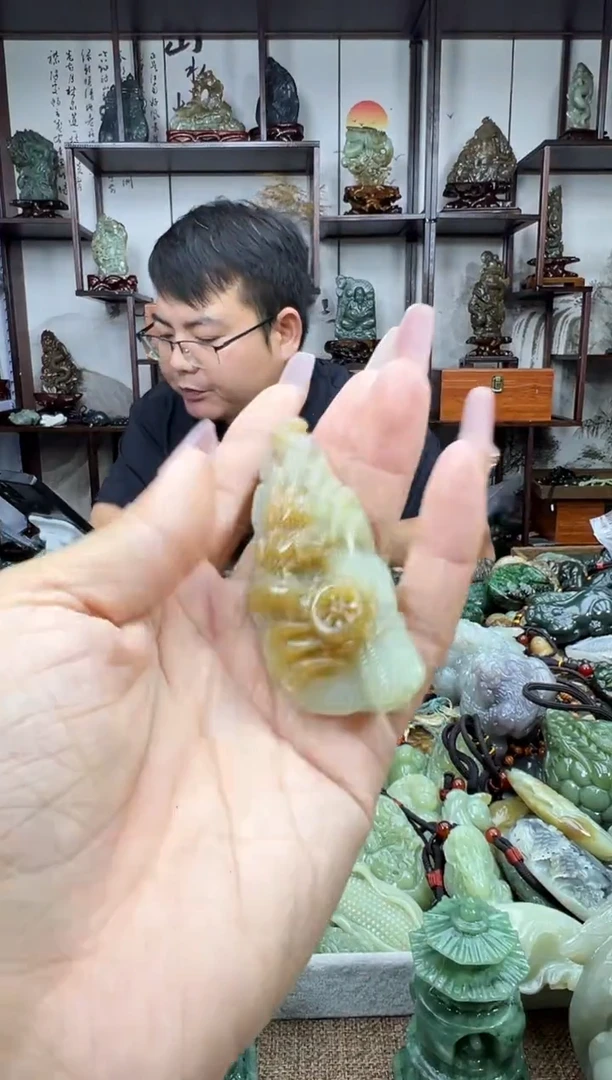 未镶嵌和田玉把件1