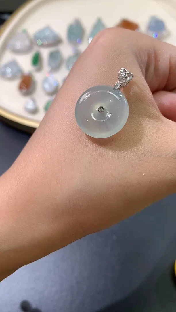 吊坠(不含链)18K金镶嵌翡翠W31|4500