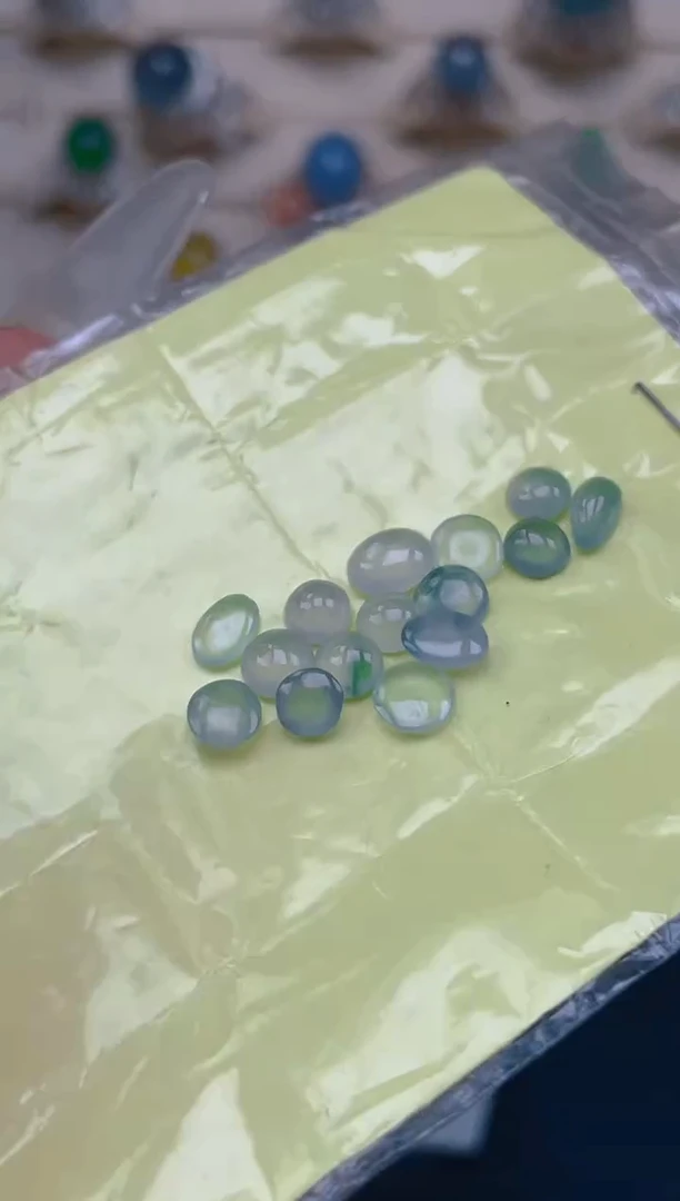 裸石翡翠天然翡翠蛋面