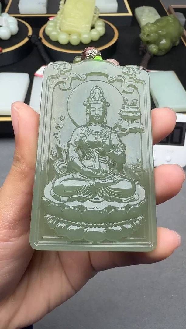 颈饰未镶嵌和田玉1