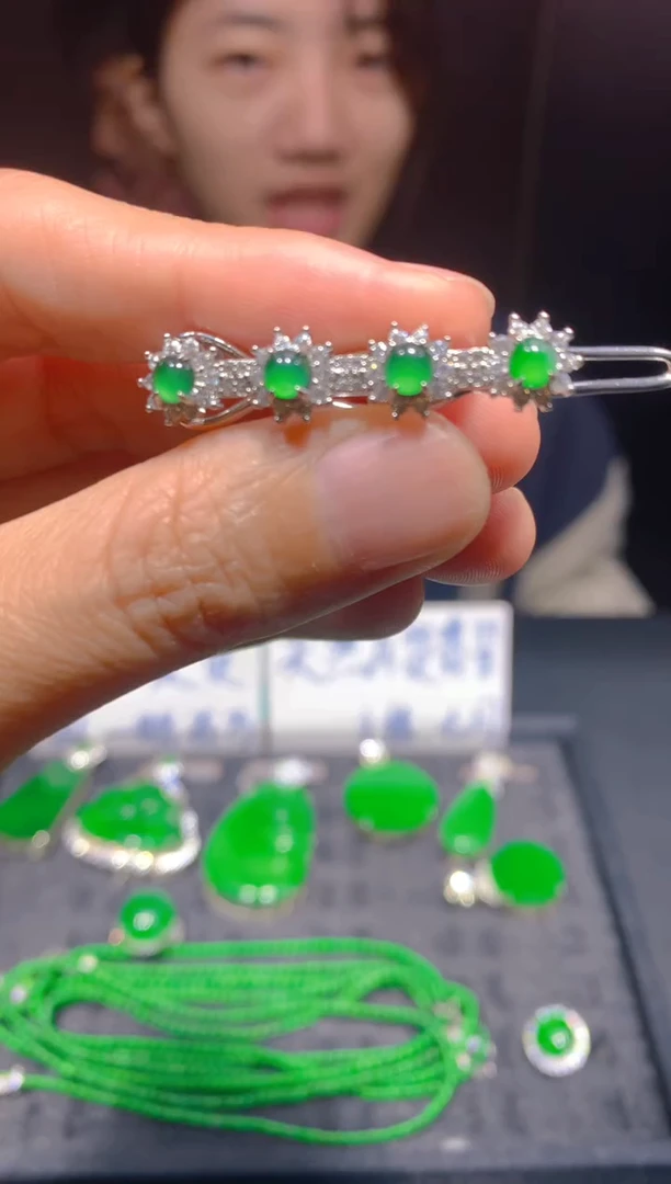 未镶嵌定制翡翠80多样性发货（发其一）