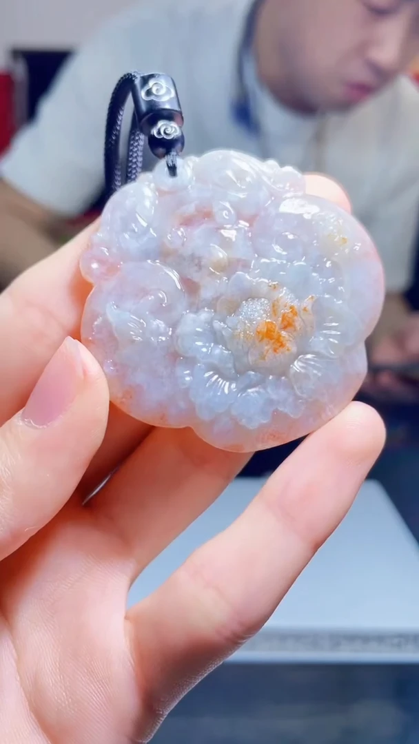 【闪购商品】翡翠吊坠(不含链)未镶嵌S180