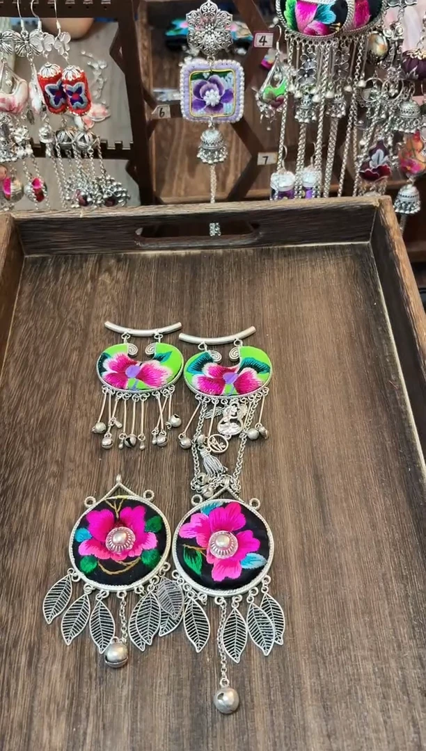 织绣@*长云织谣民族风精美饰品   102加重工耳环