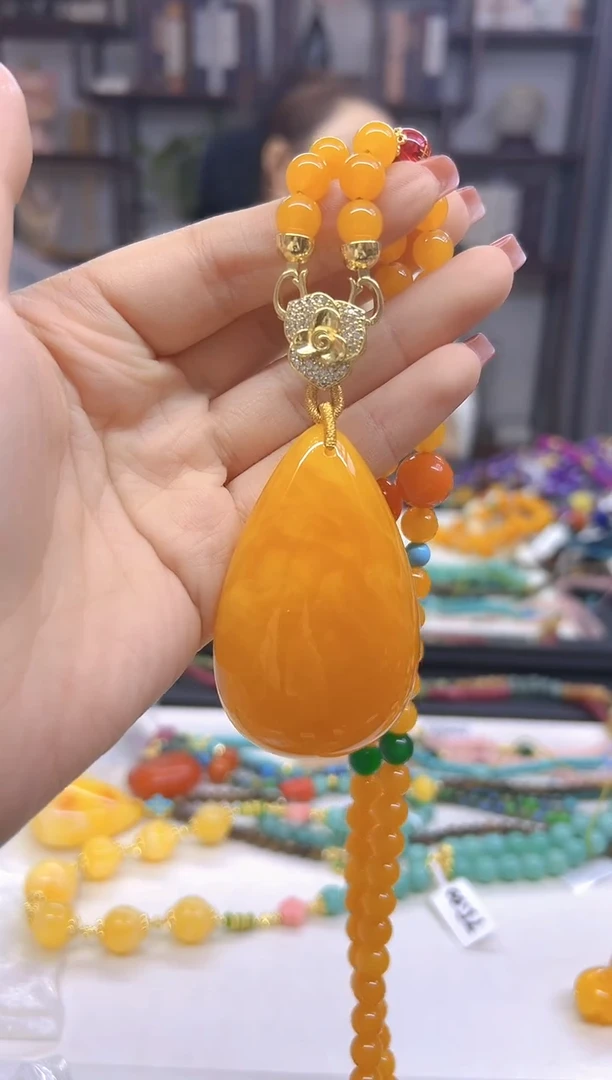 【闪购商品】蜜蜡毛衣链未镶嵌M639