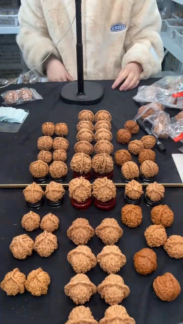 【闪购商品】文玩核桃把件四座楼44/45
