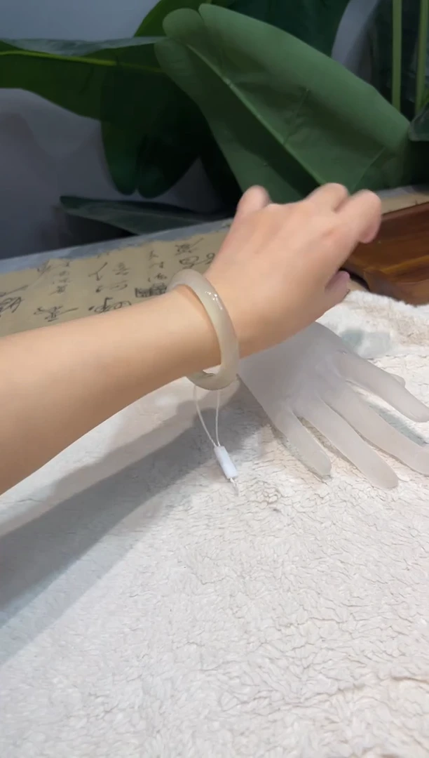 手镯玛瑙/玉髓未镶嵌50.7鉴赏期48小时