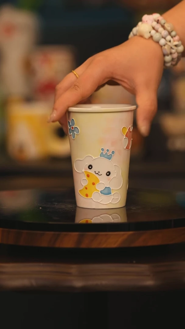 【闪购商品】摆件景德镇釉下彩绘设计师款式陶瓷