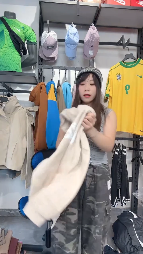 1300 编码 瑕疵款直播间过款为准 尺码140 150