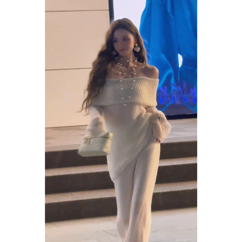 2025早秋新款法式气质一字肩长袖宽松针织上衣百搭高腰显瘦半身裙