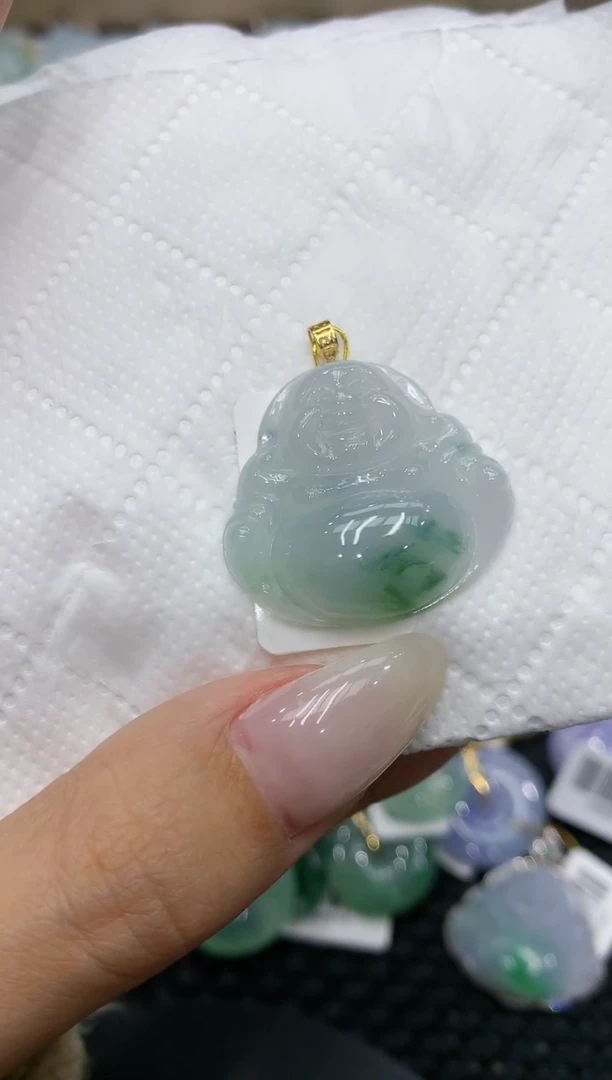 颈饰18K金镶嵌翡翠111111111111