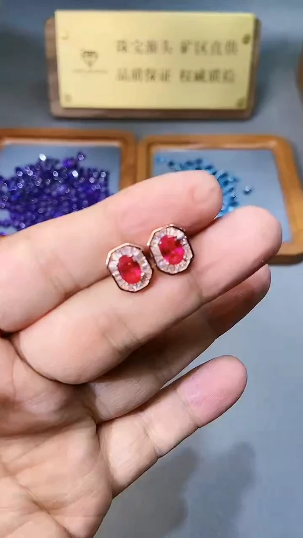 【闪购商品】红宝石耳饰银S925镶嵌354