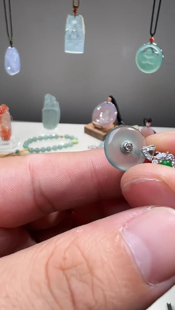 吊坠(不含链)未镶嵌翡翠平安扣