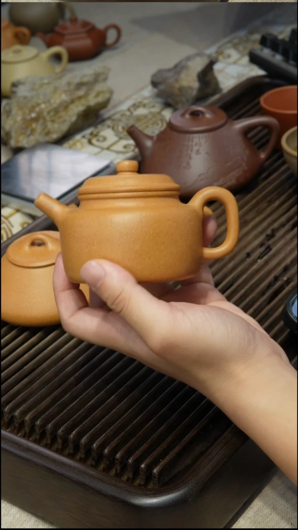 茶壶紫砂老档口 黄金段德钟