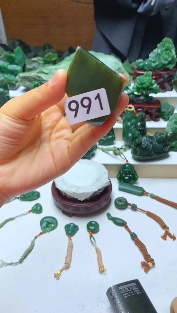 未镶嵌和田玉摆件0.1