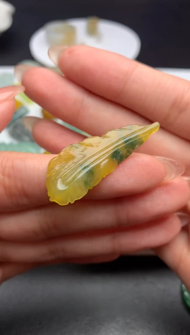 【闪购商品】定制翡翠未镶嵌毛货