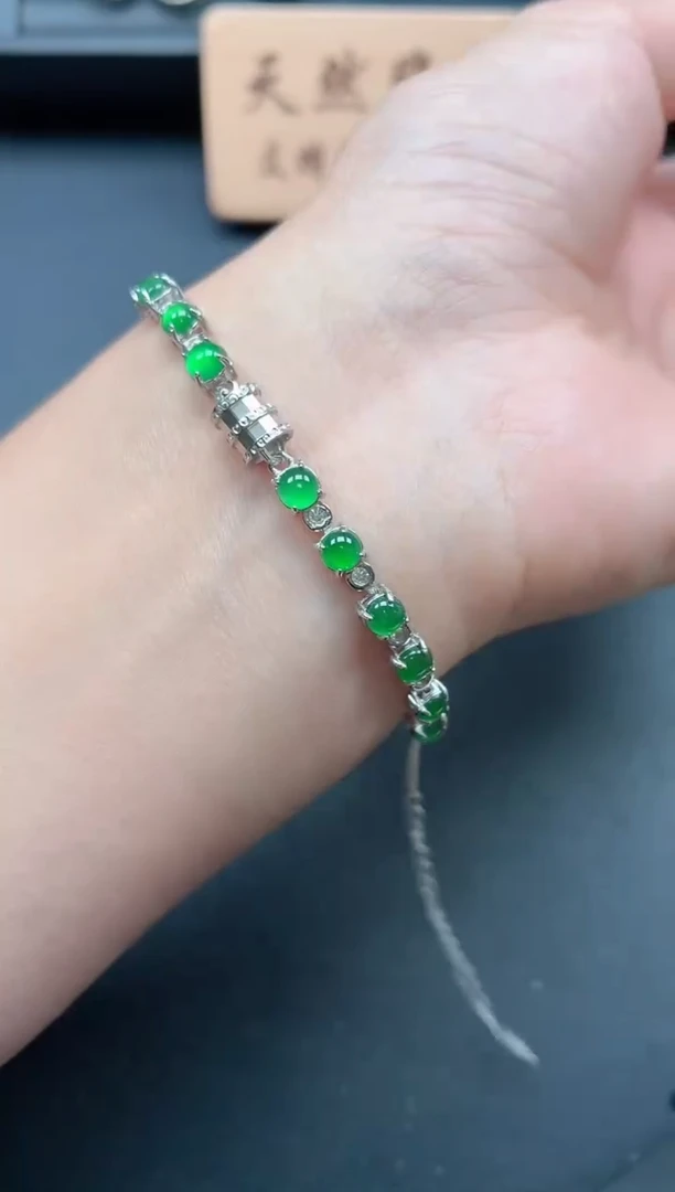 银S925镶嵌戒指翡翠1111