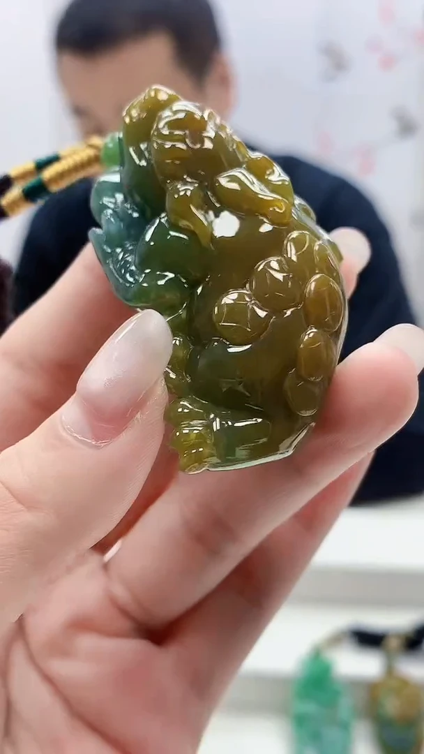 定制翡翠未镶嵌4898lr-毛货挂件147