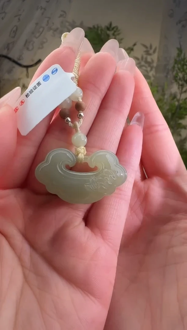 和田玉未镶嵌颈饰锁 p