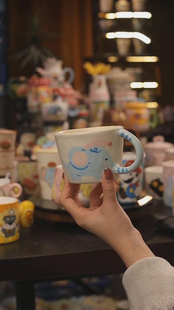 景德镇釉下彩绘设计师款式陶瓷