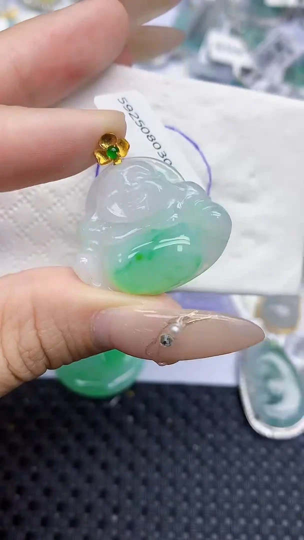 颈饰18K金镶嵌翡翠205   天然翡翠A货  百元以上9米证书费自理