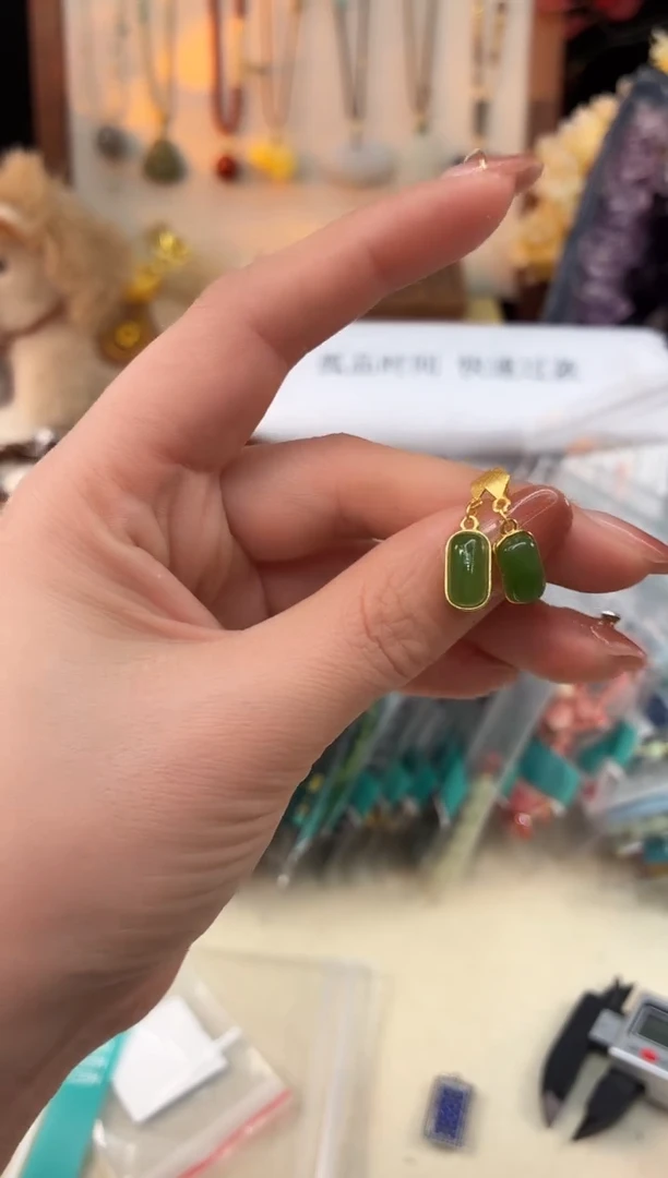 未镶嵌和田玉手饰@@I021D019322