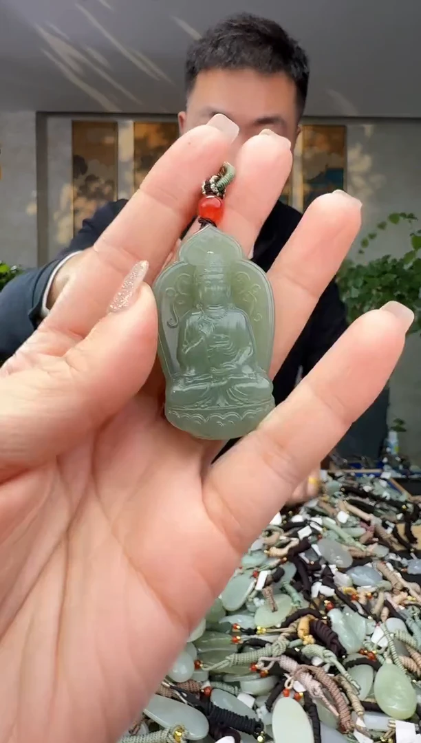 未镶嵌和田玉挂件拍一发一