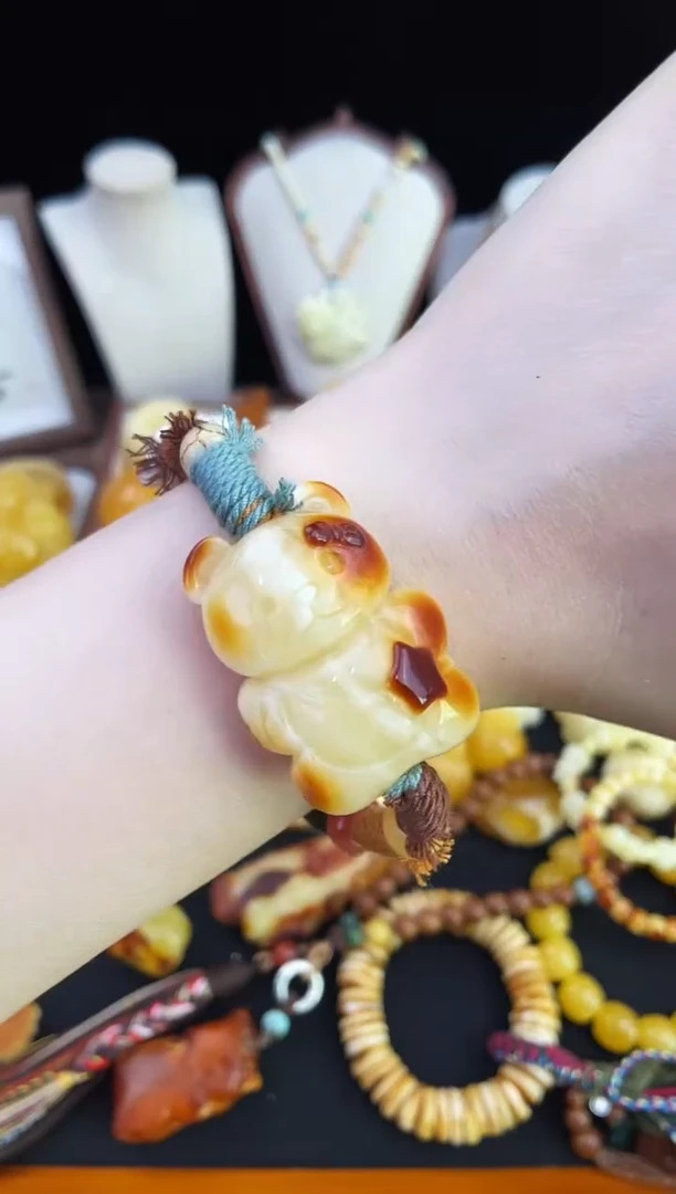 琥珀未镶嵌珠宝奇石柒月