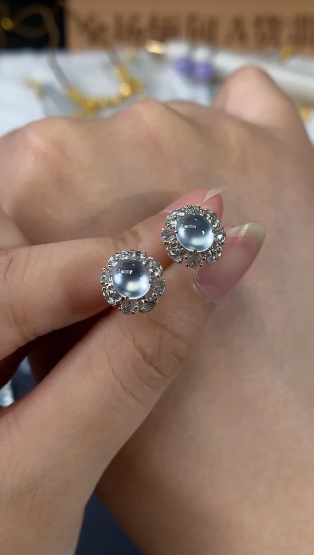 18K金镶嵌翡翠耳饰Q044|25800