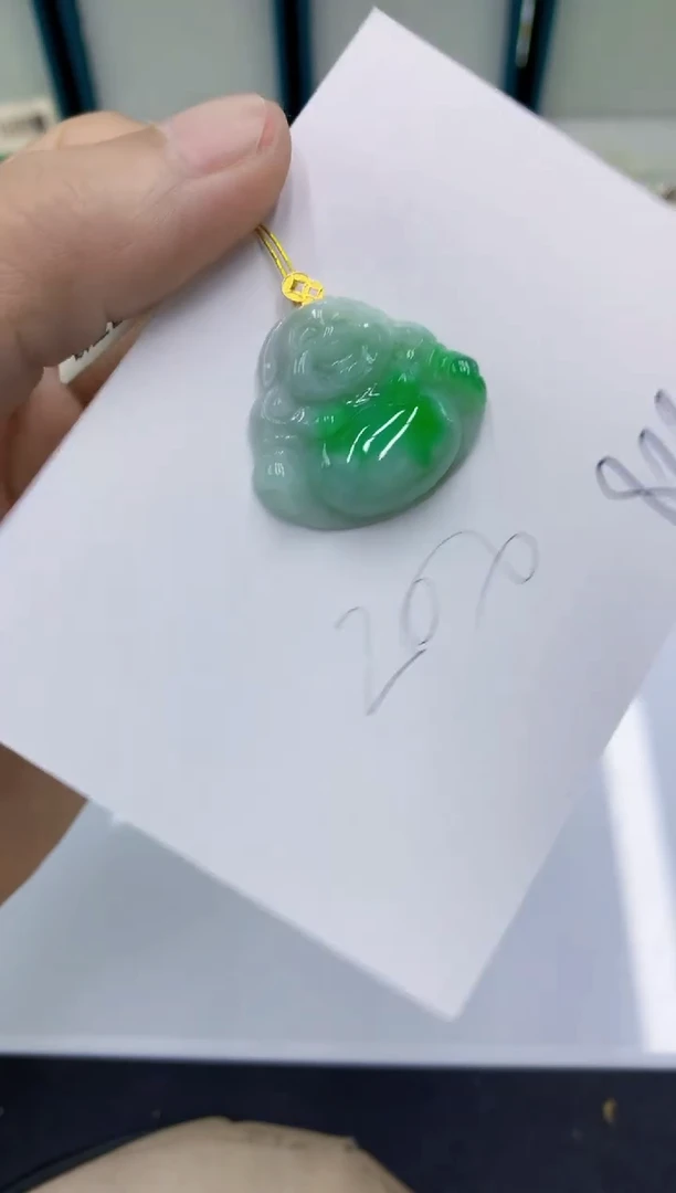 颈饰18K金镶嵌翡翠翡翠