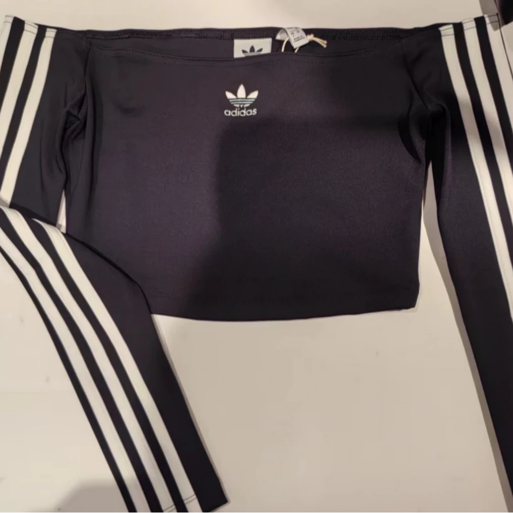 adidas/阿迪达斯【万象AD】三叶草欧若风休闲时尚百搭一字肩JD0274