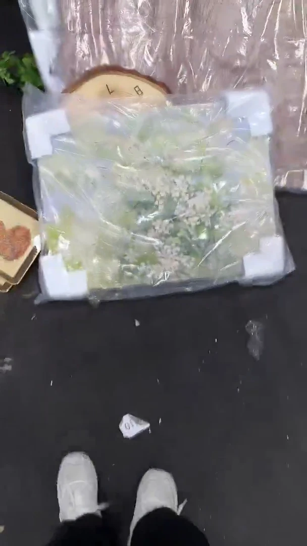 竖款仓库清货  默认瑕疵