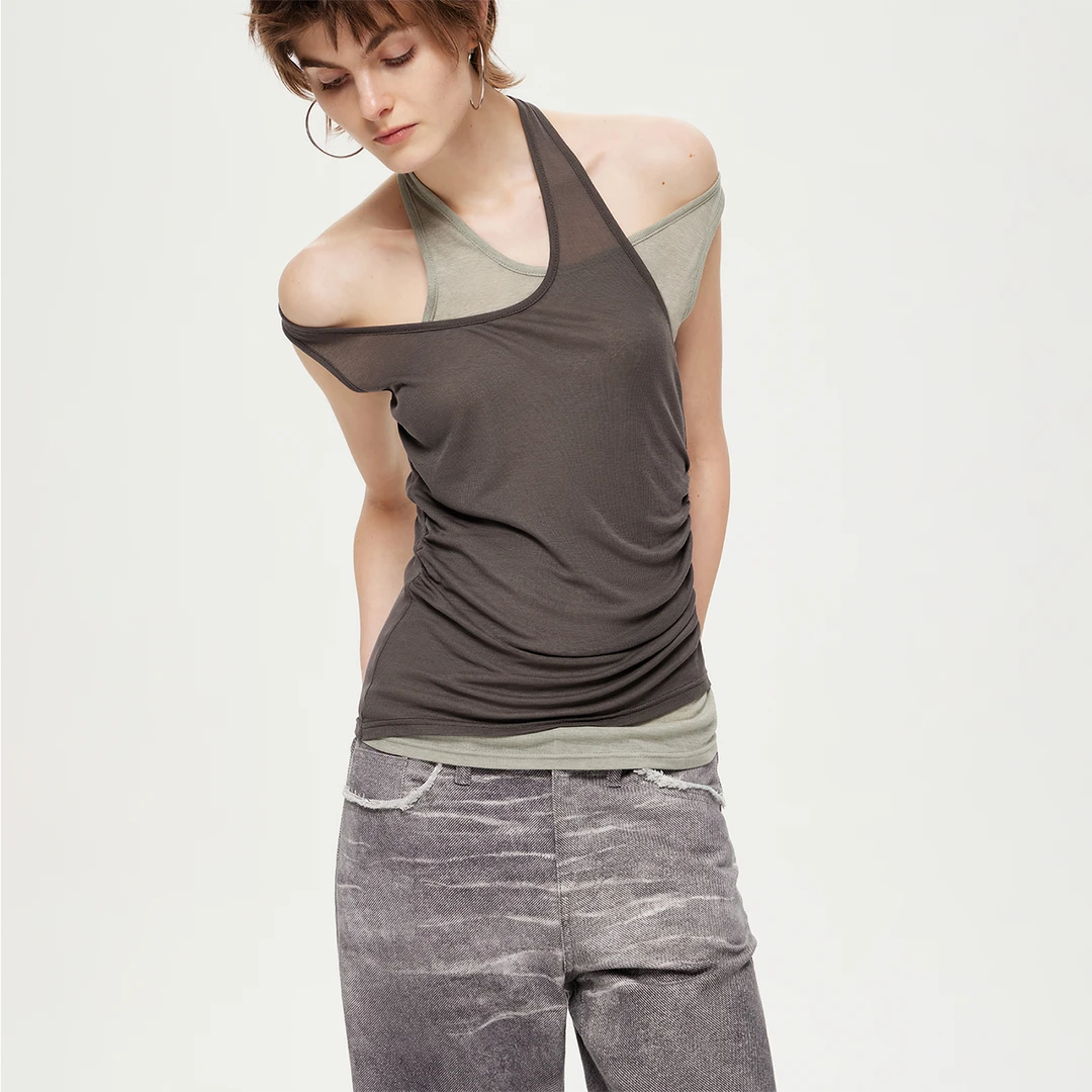 RURE双色拼接错落结构弹力修身背心