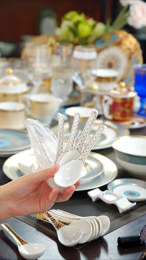 瓷片小勺5个  福利价