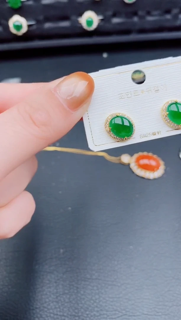 【闪购商品】翡翠耳饰银S925镶嵌天然a货翡翠530