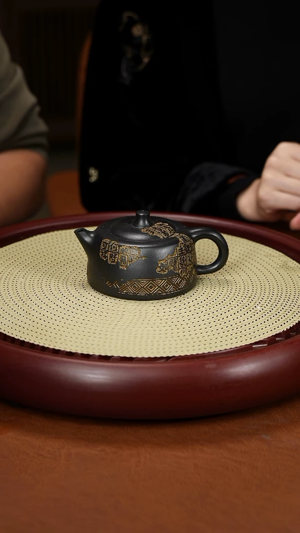 茶壶紫砂曹秀芬 天际