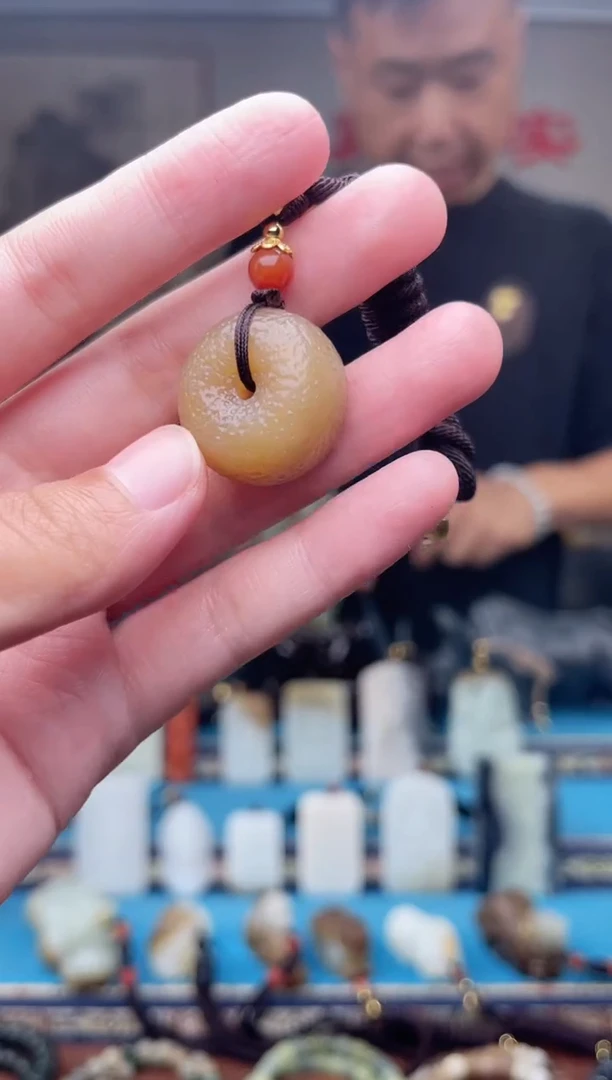 和田玉未镶嵌挂件1