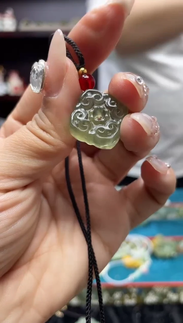 未镶嵌岫玉吊坠多样性发*货拍一发一