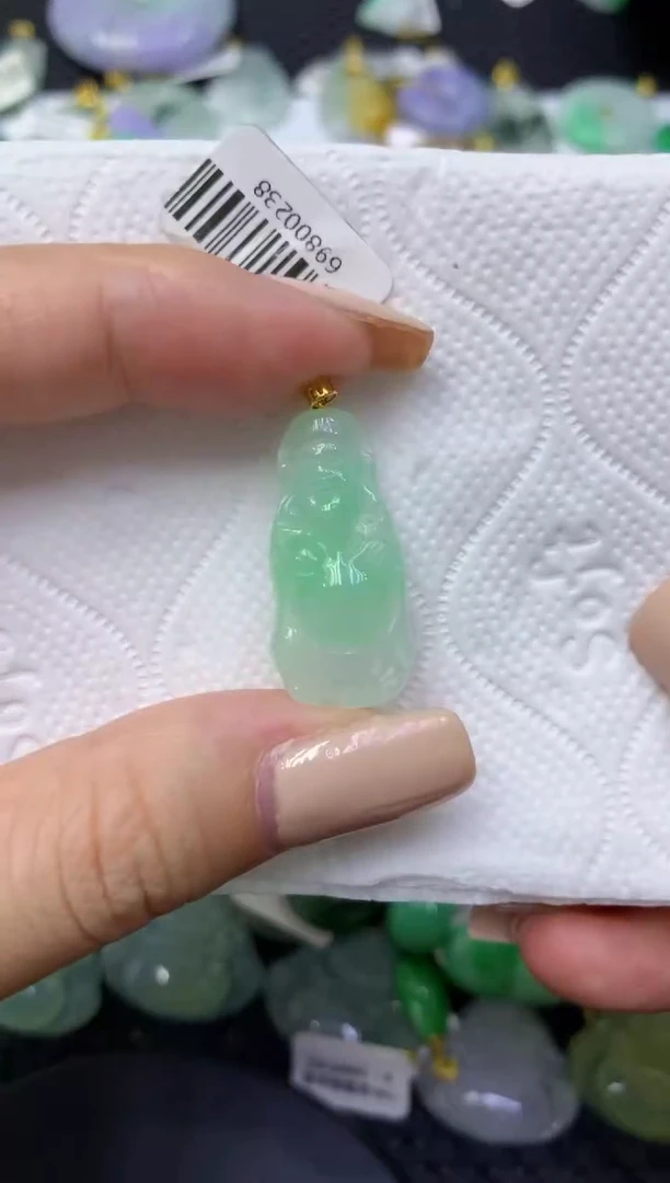 颈饰18K金镶嵌翡翠天然缅甸翡翠A货