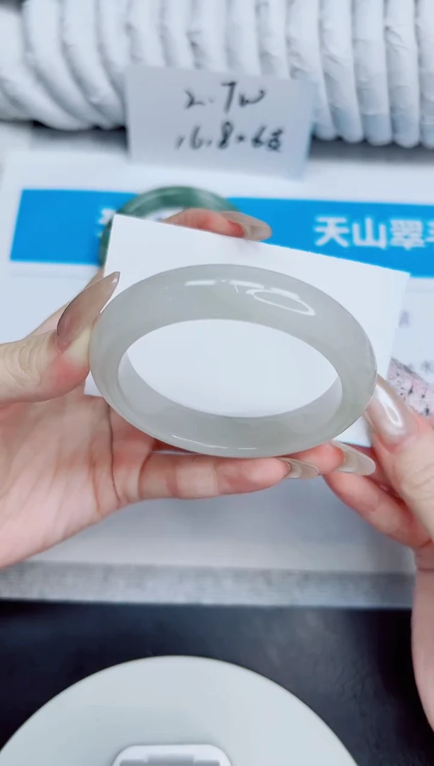 未镶嵌手镯石英质玉304/56