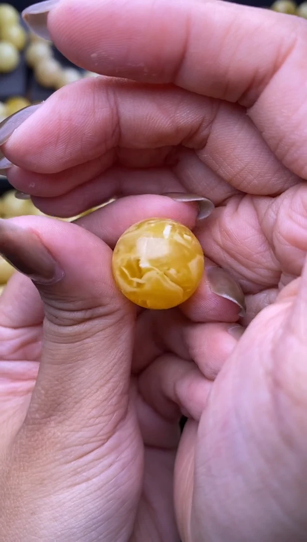 裸石琥珀未镶嵌大小姐珠宝48
