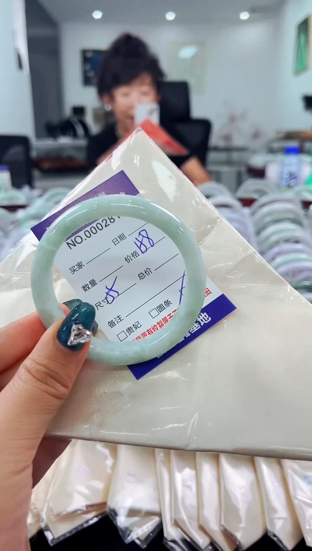 翡翠手镯未镶嵌2天然缅甸A货翡翠