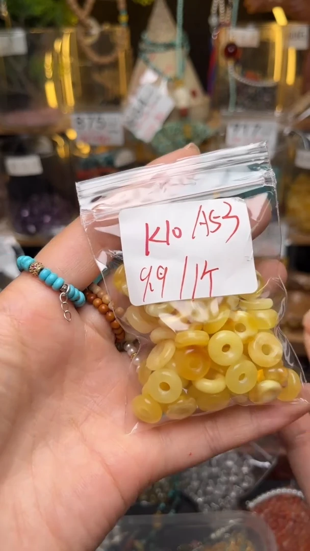 未镶嵌琥珀珠宝奇石A53